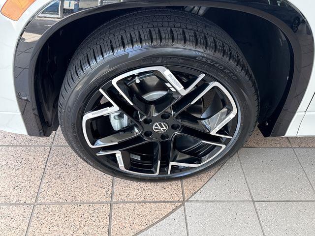 2026 Volkswagen Tiguan SEL R-Line Turbo