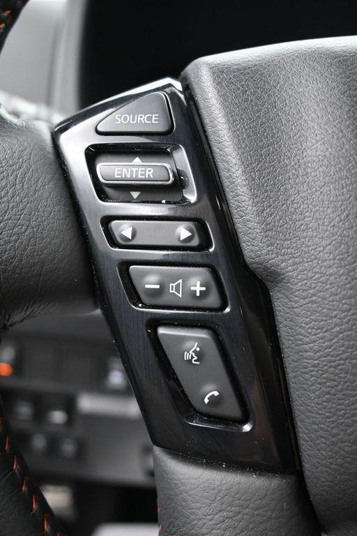 2023 Nissan Frontier Crew Cab PRO-4X 4x4