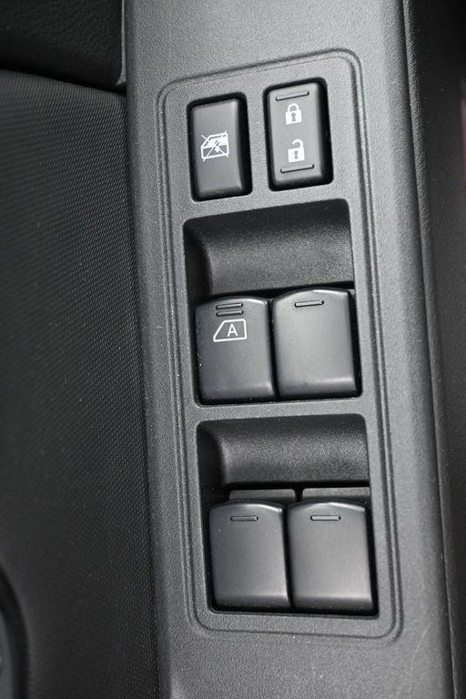 2023 Nissan Frontier Crew Cab PRO-4X 4x4
