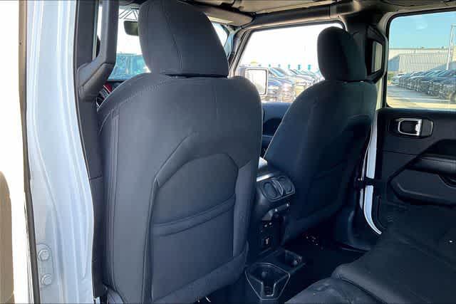2022 Jeep Wrangler Unlimited Sahara 4x4