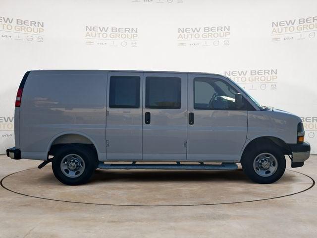 2025 Chevrolet Express Cargo Van RWD 2500 Regular Wheelbase WT