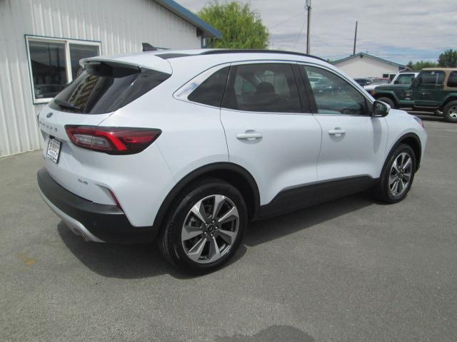 2025 Ford Escape Platinum