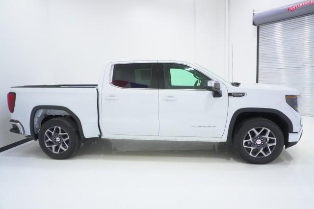 2026 GMC Sierra 1500 Crew Cab, Short Bed, SLE, RWD