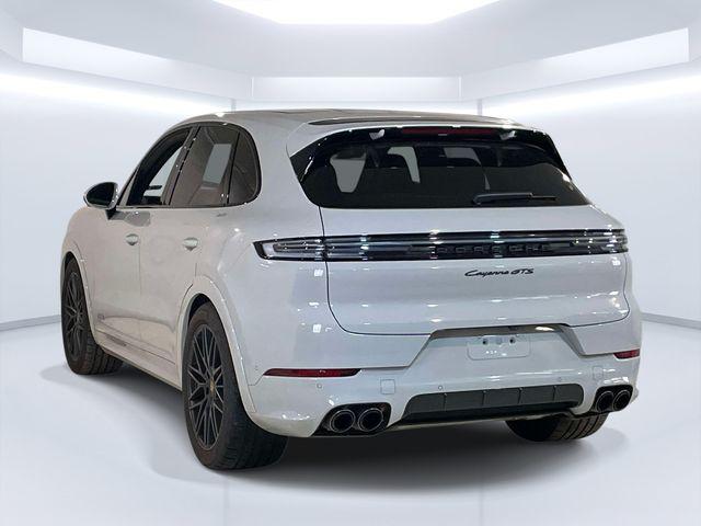 2025 Porsche Cayenne GTS