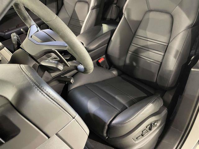 2025 Porsche Cayenne GTS