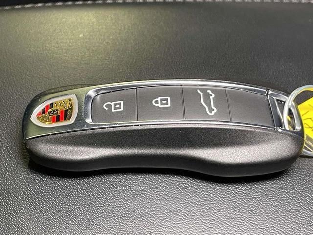 2025 Porsche Cayenne GTS
