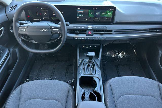 2025 Kia K4 LX