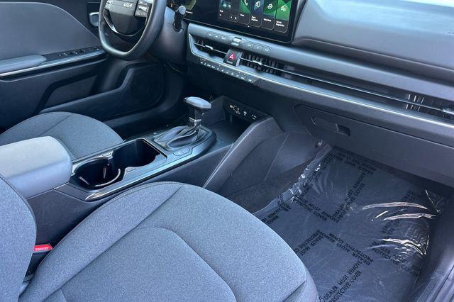 2025 Kia K4 LX