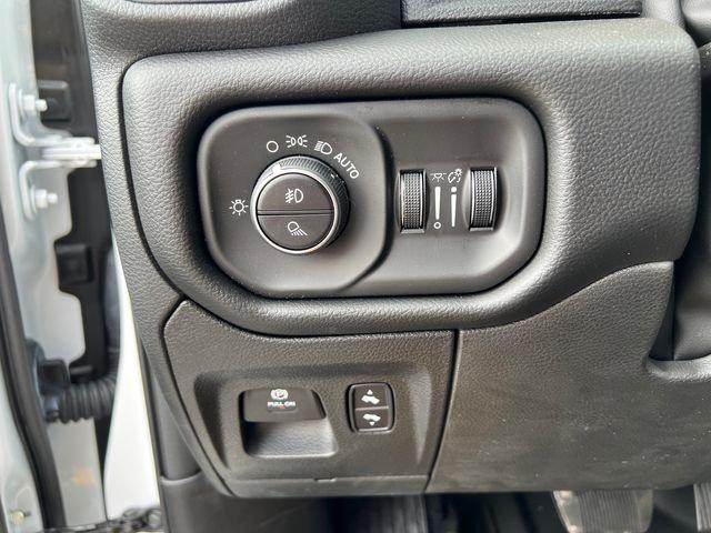 2026 Ram 1500 Laramie Crew Cab 4x4 5'7" Box