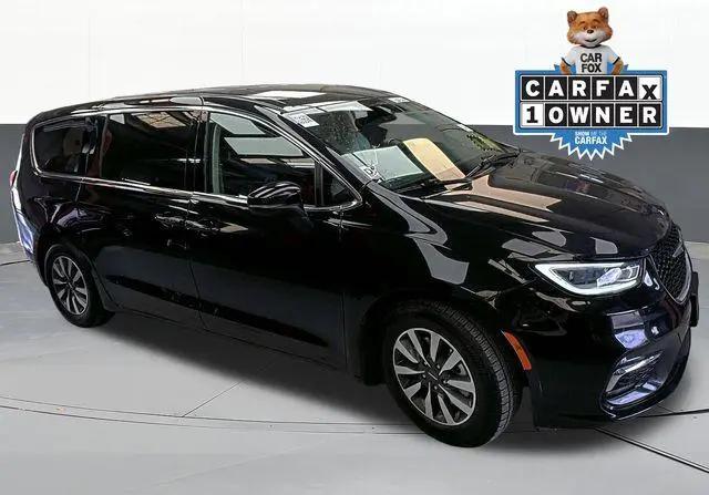 2023 Chrysler Pacifica Hybrid Touring L for sale in Tulsa, OK