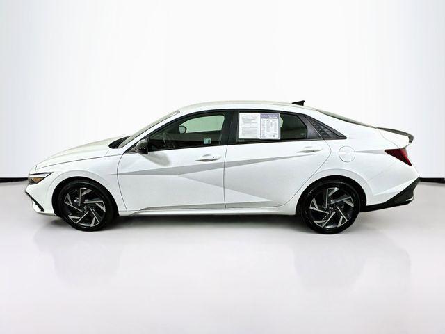 2025 Hyundai Elantra Hybrid SEL Sport