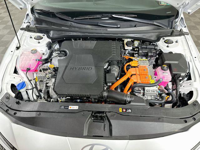2025 Hyundai Elantra Hybrid SEL Sport