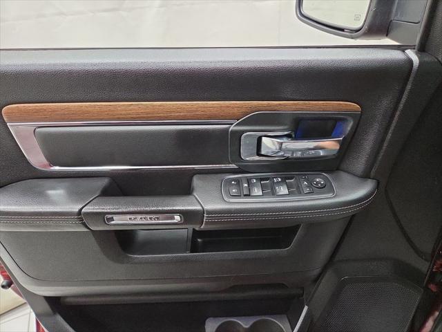 2017 Ram 1500 Laramie Crew Cab 4x4 5'7" Box