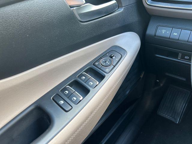 2022 Hyundai Santa Fe SE