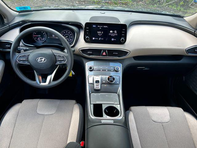 2022 Hyundai Santa Fe SE