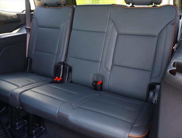2026 GMC Yukon 4WD AT4