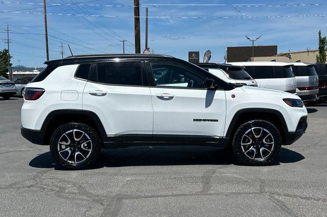 2025 Jeep Compass Trailhawk 4x4