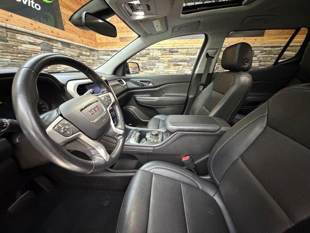 2022 GMC Acadia AWD SLT