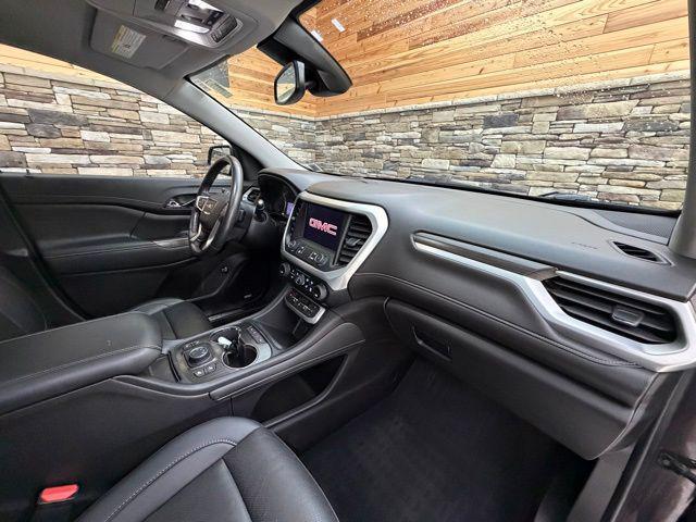 2022 GMC Acadia AWD SLT