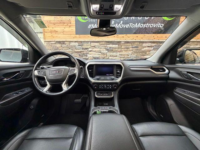 2022 GMC Acadia AWD SLT