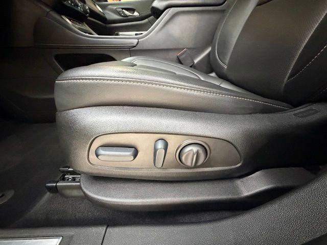 2022 GMC Acadia AWD SLT