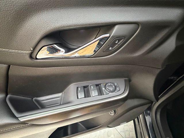 2022 GMC Acadia AWD SLT