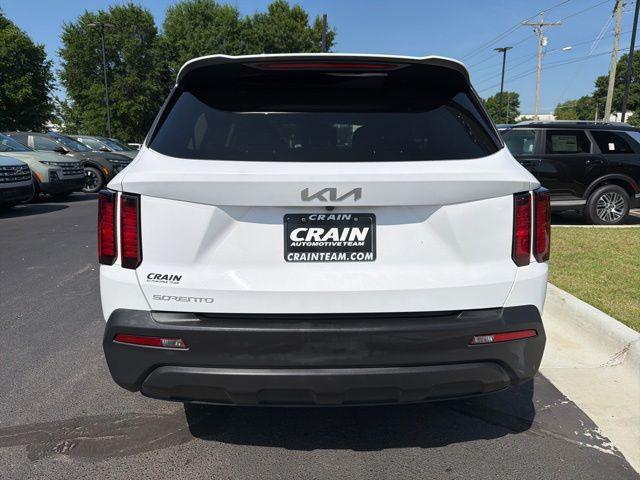2023 Kia Sorento LX