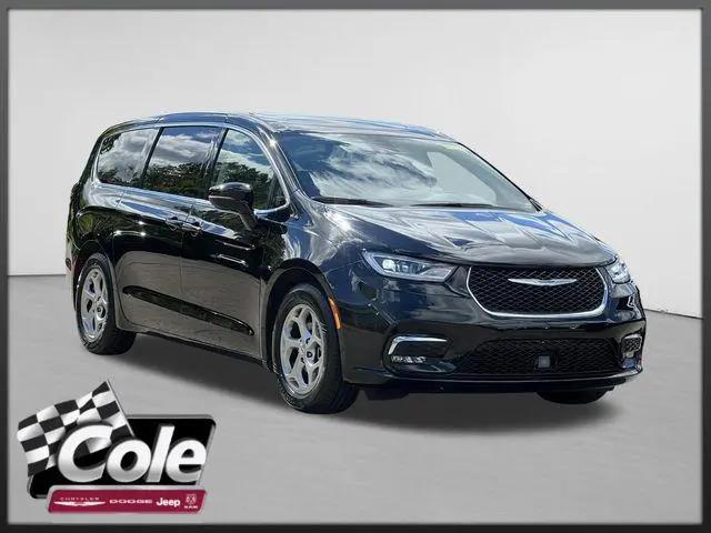 2024 Chrysler Pacifica Limited for sale in Marshall, MI
