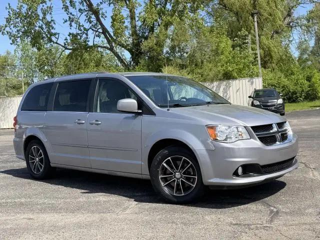 2017 Dodge Grand Caravan SXT for sale in St Louis, MI