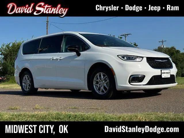 2024 Chrysler Pacifica Touring L for sale in Oklahoma City, OK
