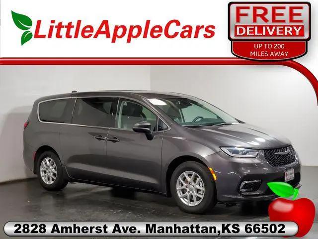 2023 Chrysler Pacifica Touring L for sale in Manhattan, KS