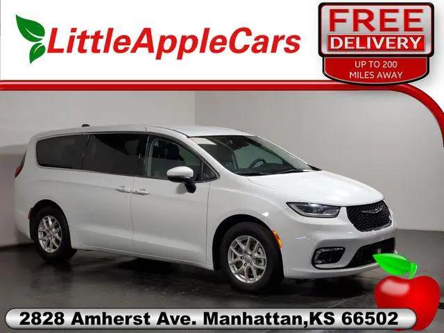 2023 Chrysler Pacifica Touring L for sale in Manhattan, KS