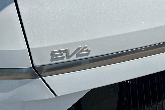 2024 Kia EV6 Wind