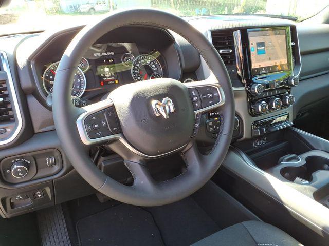 2025 Ram 1500 Big Horn Crew Cab 4x4 5'7" Box