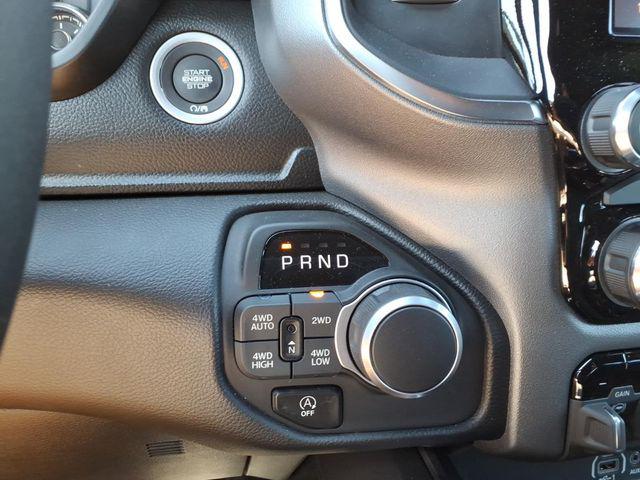 2025 Ram 1500 Big Horn Crew Cab 4x4 5'7" Box