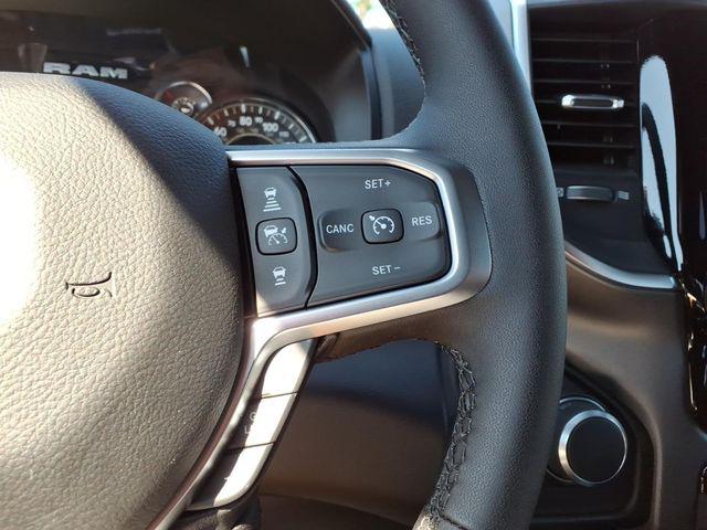 2025 Ram 1500 Big Horn Crew Cab 4x4 5'7" Box