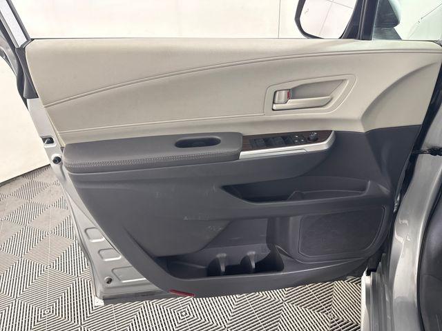 2023 Toyota Sienna LE