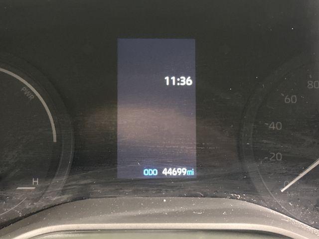 2023 Toyota Sienna LE