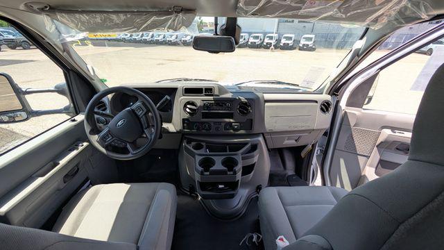 2027 Ford E-Series Cutaway Base