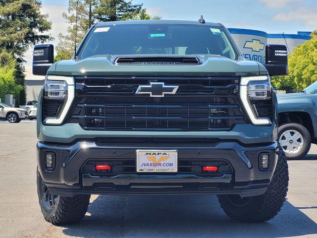 2026 Chevrolet Silverado 2500HD Crew Cab, Standard Bed, LT, 4WD