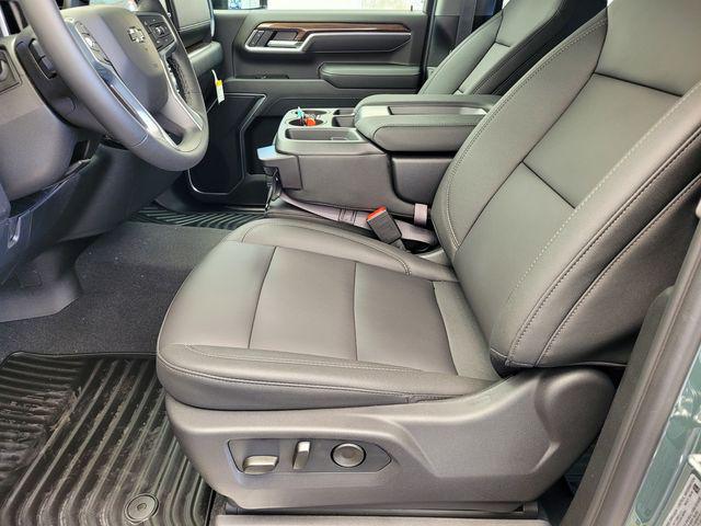 2026 Chevrolet Silverado 2500HD Crew Cab, Standard Bed, LT, 4WD