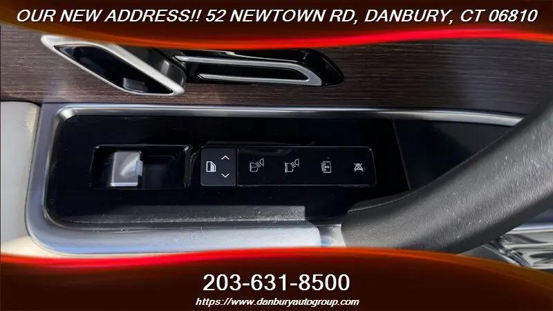 2023 Land Rover Range Rover P400 SE
