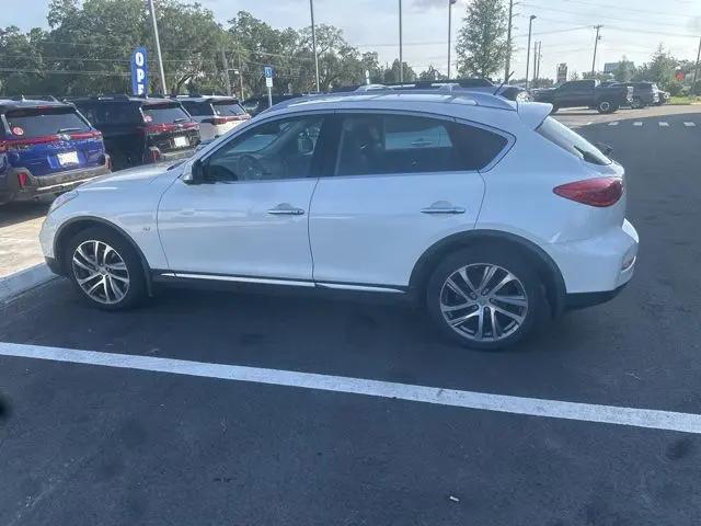 2017 INFINITI QX50 Standard