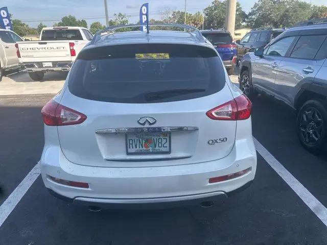 2017 INFINITI QX50 Standard