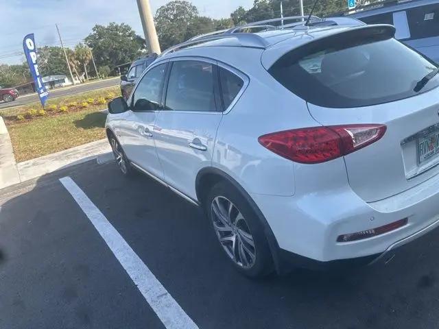 2017 INFINITI QX50 Standard