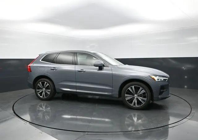 2023 Volvo XC60 B5 Plus Bright Theme