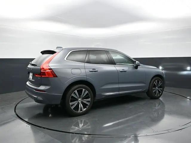 2023 Volvo XC60 B5 Plus Bright Theme