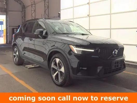 2023 Volvo XC40 B5 Plus Dark Theme for sale in Gurnee, IL