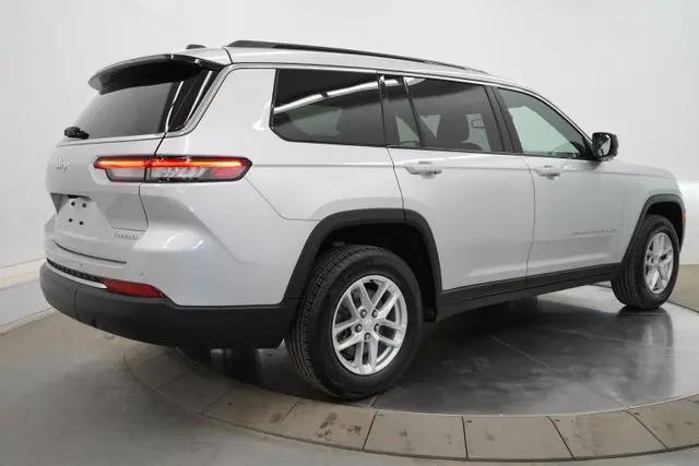2024 Jeep Grand Cherokee L Laredo X 4x4