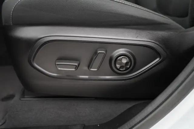 2024 Jeep Grand Cherokee L Laredo X 4x4